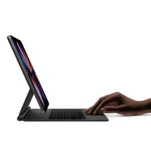 ⁦كيبورد ماجيك من Apple (لجهاز ايباد برو بمقاس 12.9 انش) - بلغة عربية - بلون اسود ( 2020 )⁩ - الصورة ⁦5⁩